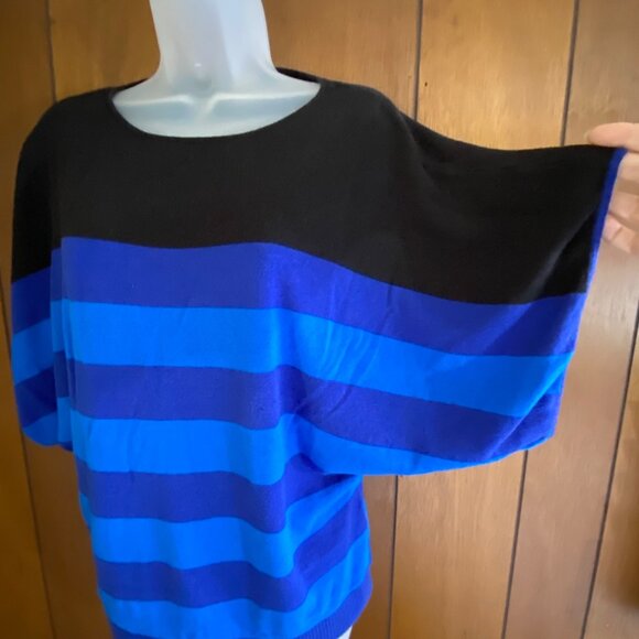 Madison Sweater Women's M Blue Black Striped Batwing Sleeve Top Casual‎ Jumper - Picture 3 of 11